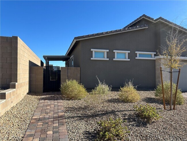 Foto del edificio - 12488 Primrose Grove Ln