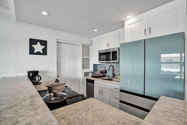 Foto del edificio - 3216 SE 12th St