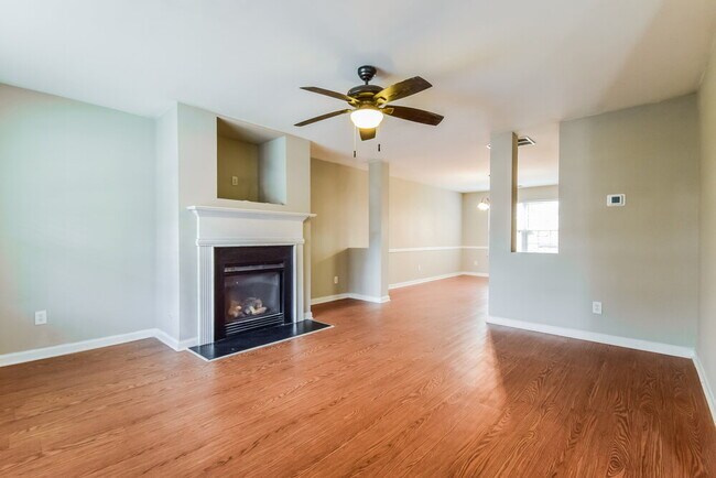 Foto del edificio - 554 S Fortune Way