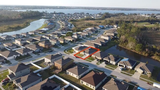 Foto del edificio - 287 Oleander St