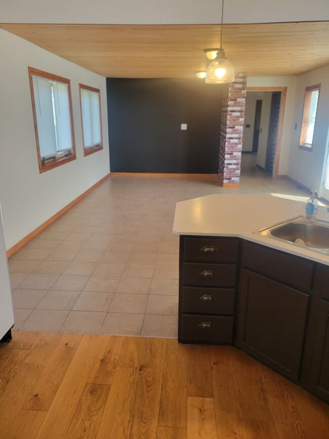 Foto del edificio - 913 2nd St SE