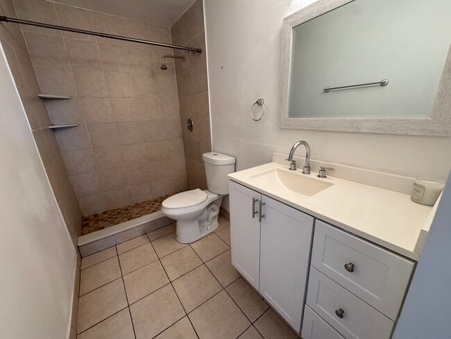 Building Photo - 3441 NW 44th St