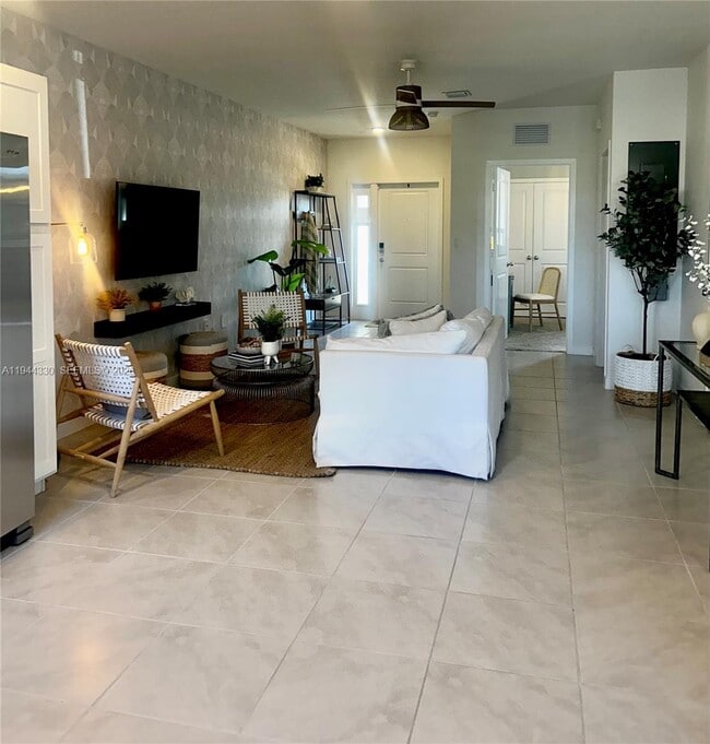 Foto del edificio - 453 NE 5th St