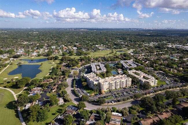 Foto del edificio - 13120 SW 92nd Ave
