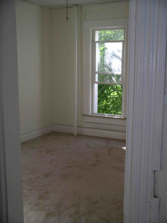 Foto del edificio - 804-806 Park St E