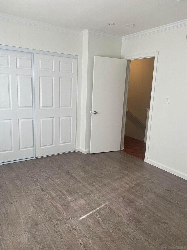 Foto del edificio - 6871 Alvarado Rd