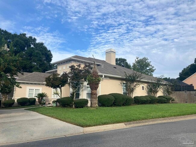 Building Photo - 3005 Lake Pointe Cir