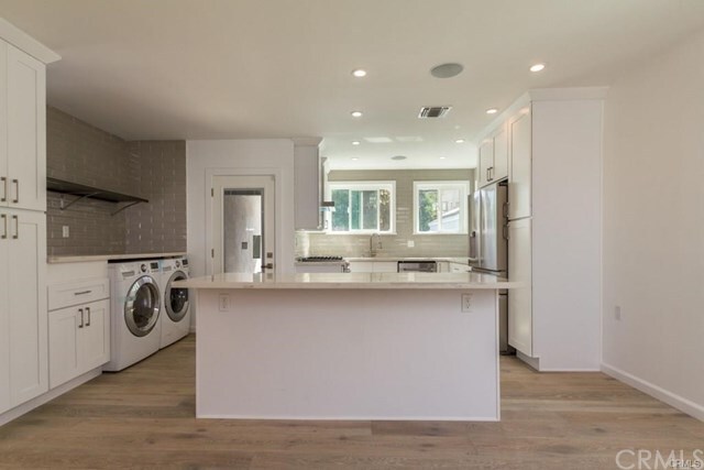 Building Photo - 5467 Bradna Dr
