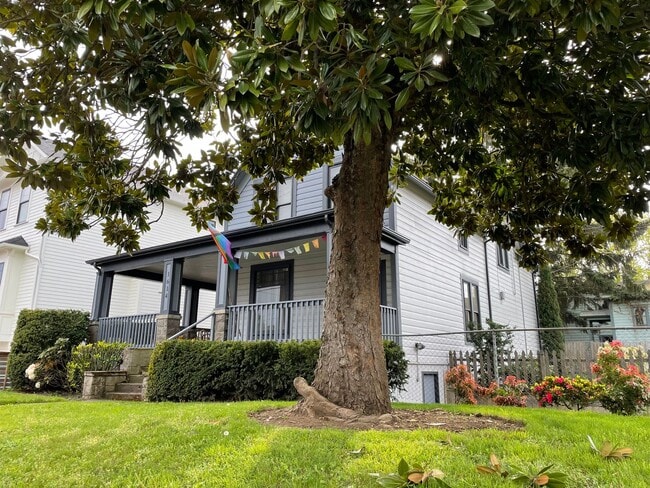 Building Photo - M1614 #1-3