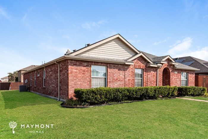 Foto del edificio - Classic 4-Bedroom Home
