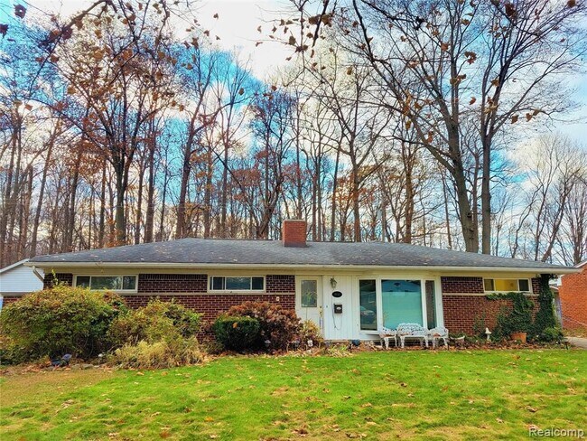 Foto del edificio - 18311 Norwich Rd