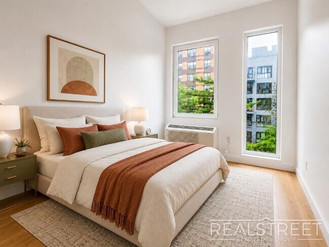 Foto del edificio - Two Bed Two Bath with Balcony!
