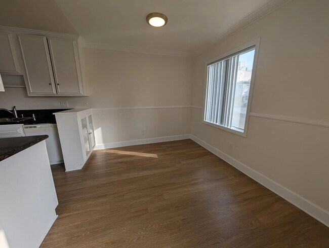 Foto del edificio - 1631 Barry Ave
