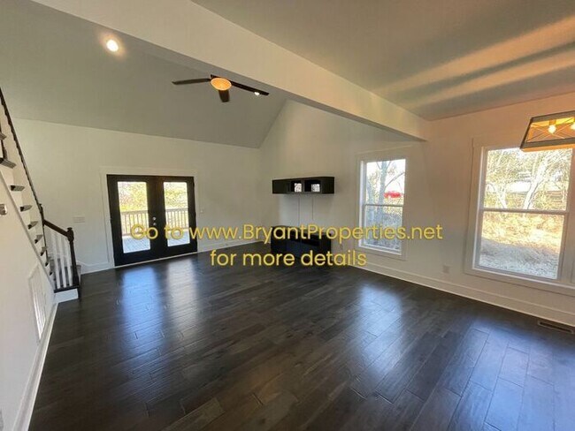 Building Photo - 1049 Jonathan Ln. - Springfield, TN