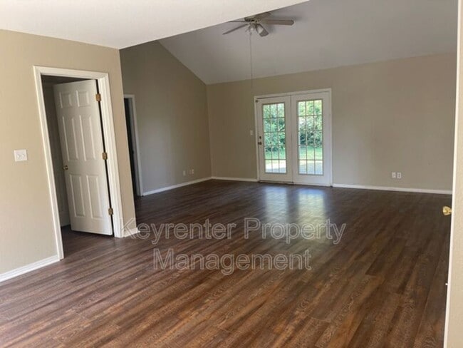 Building Photo - 6062 S 31st W Ave