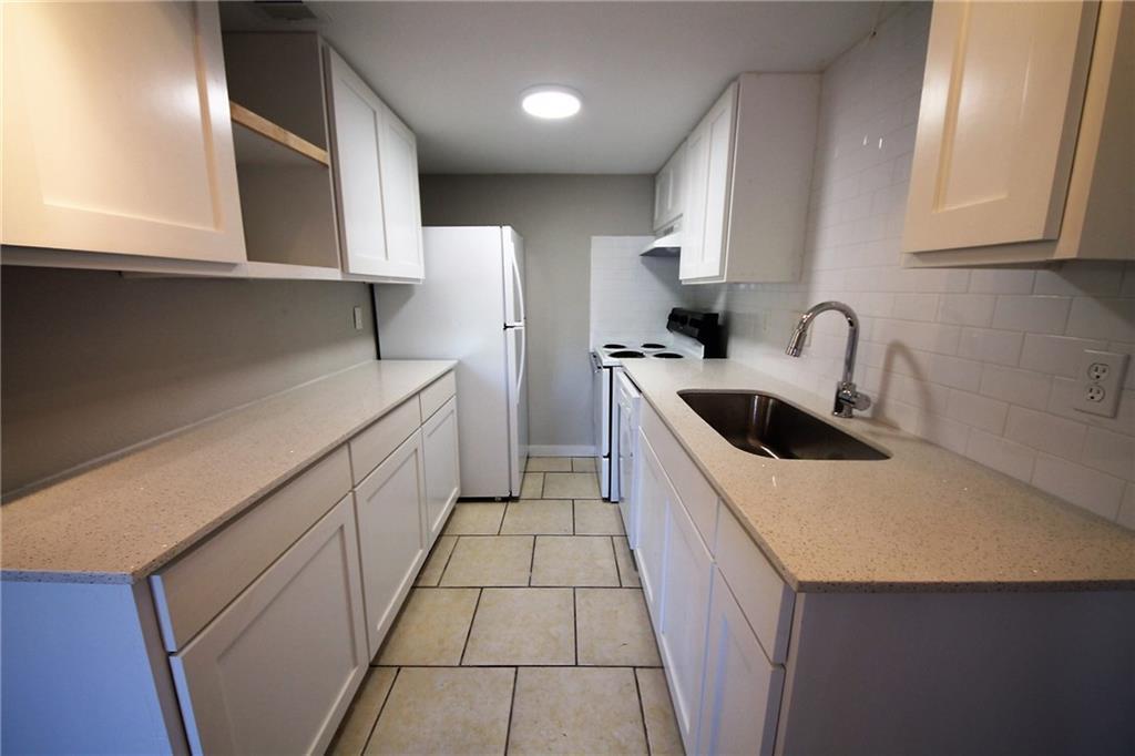 Foto principal - 1600 West Ave