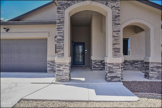 Building Photo - 6980 White Mesquite Wy