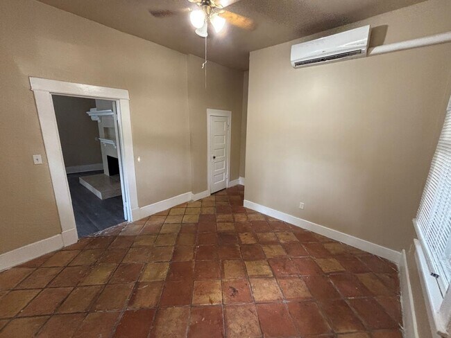 Foto del edificio - 1Bd/1Bth Historic Apartment off Broadway –...