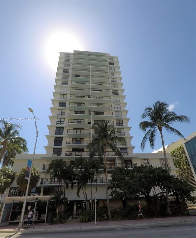 Secure building - 1800 Collins Ave