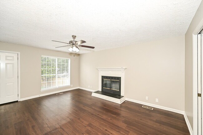 Foto del edificio - 6005 Bradford Hills Dr