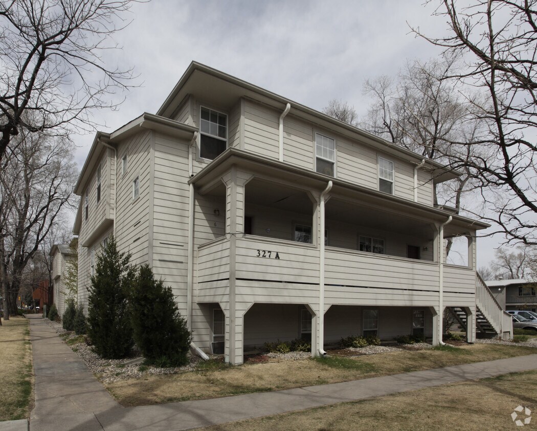Building Photo - 327 Remington St