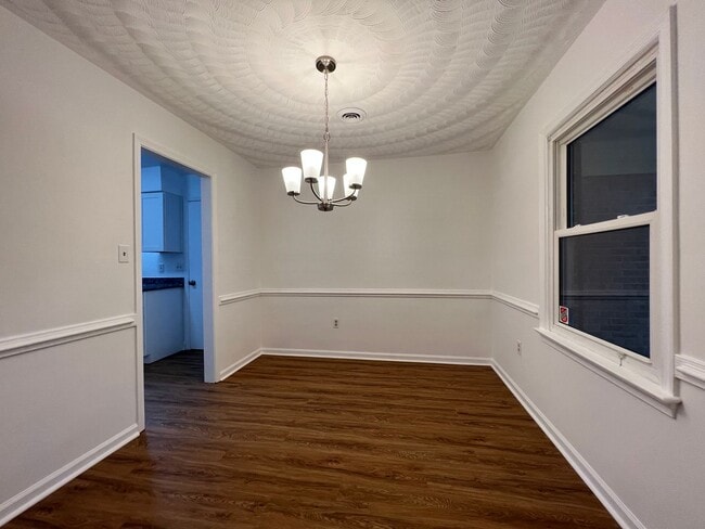 Building Photo - BERKLEY