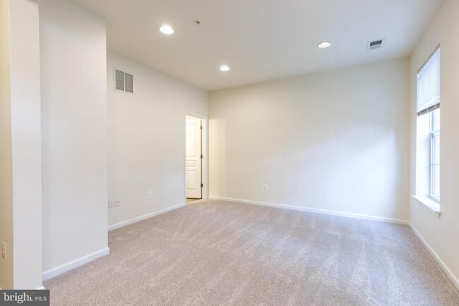 Foto del edificio - 1308 Ray Ln