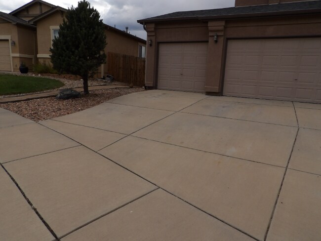 Building Photo - 5928 Cumbre Vista Wy