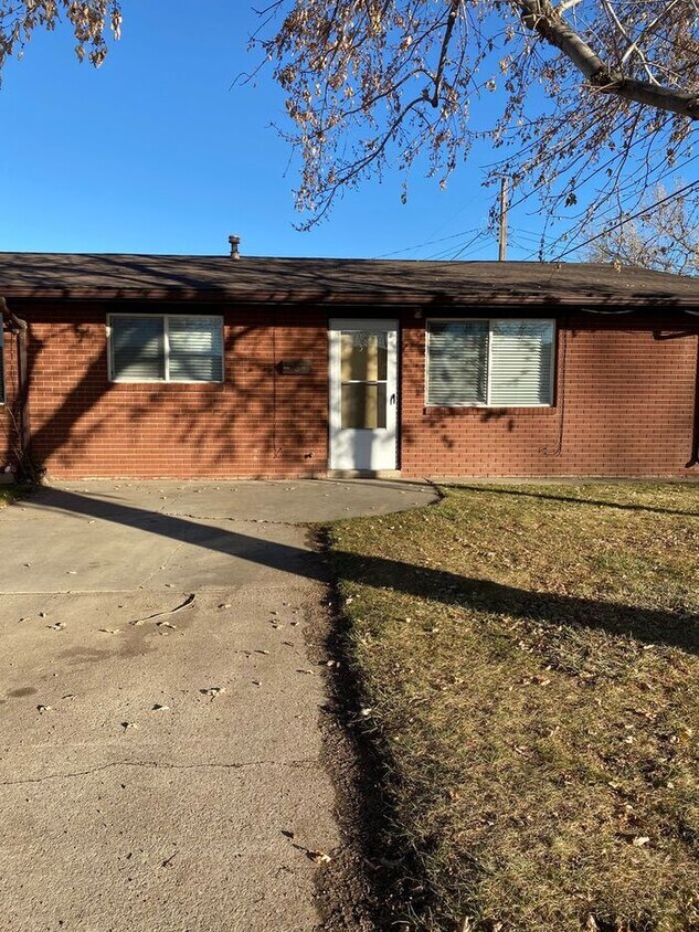Primary Photo - Great Condo in South Loveland