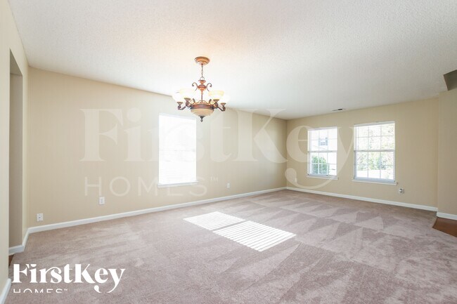 Building Photo - 3166 Redwood Run