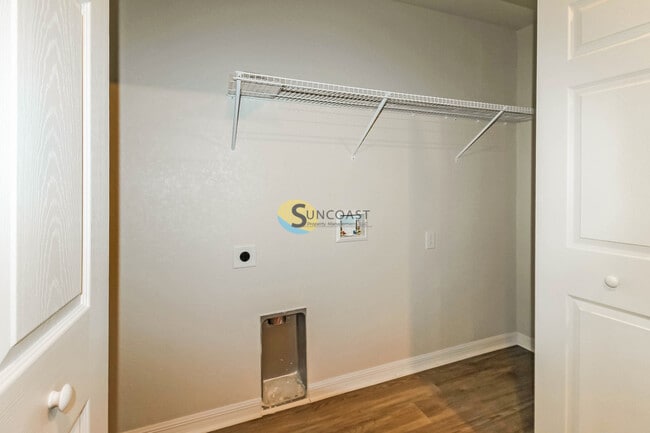 Foto del edificio - 9183 N Peachtree Way