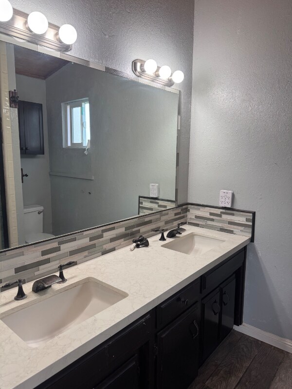 Foto del edificio - 4859 Stuart Dr