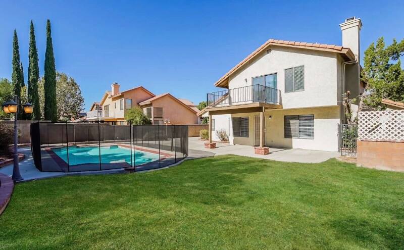 Foto principal - 4540 Grandview Dr