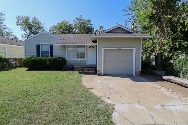 Building Photo - Fully renovated 3 bed, 1 bath home in West