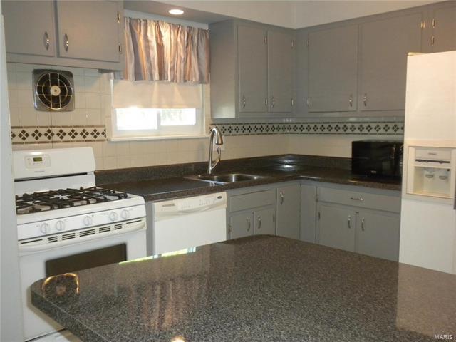 Foto del edificio - 1221 South Dr