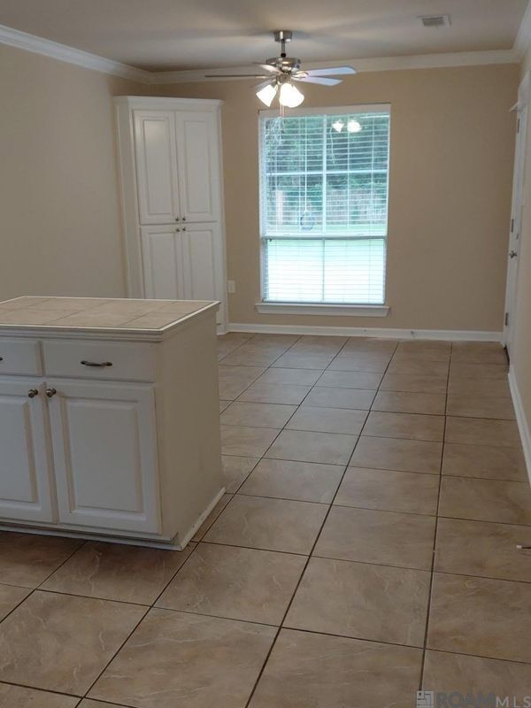 Building Photo - 13176 Brian Park Dr