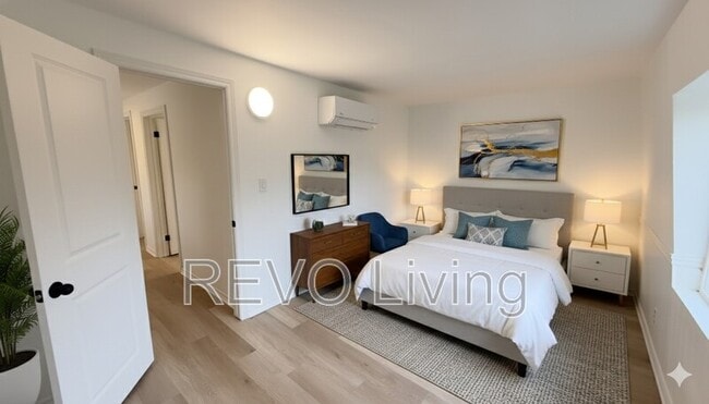 Building Photo - 137 Oakdale Ave