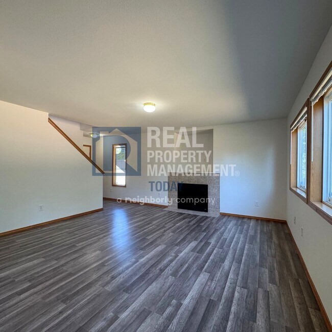 Foto del edificio - Akshanx LLC - 425/427 (Cascade Group - Sil...