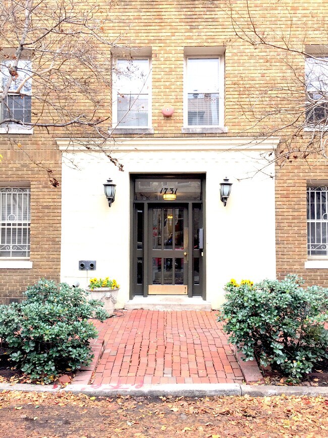 Welcome! Please Enter. - 1731 Willard St NW