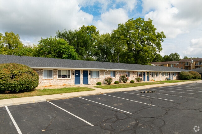 Building Photo - Hunter's Ridge