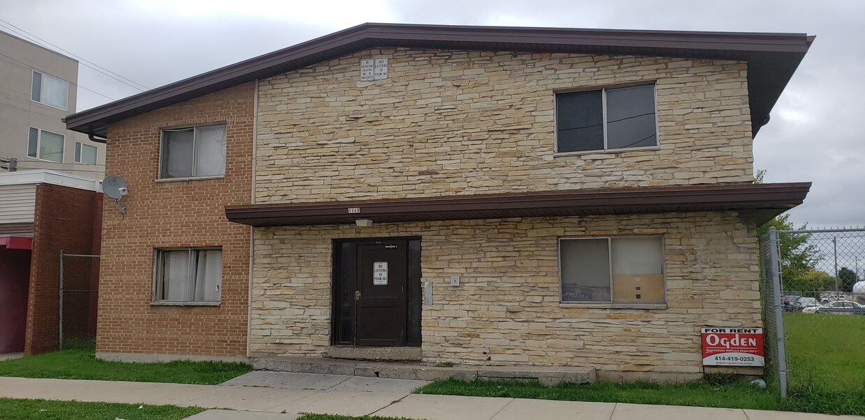 Primary Photo - 5168 N 35th St
