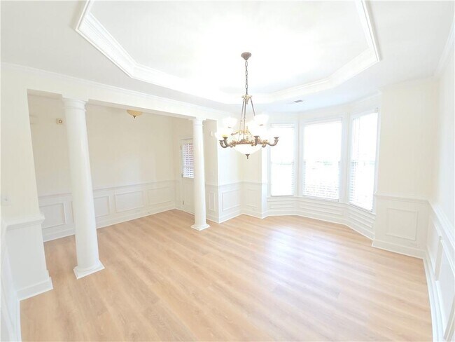 Building Photo - 12592 Waterside Dr