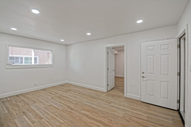 Building Photo - 1X: 16724 - 16730 Crenshaw Blvd. TOR