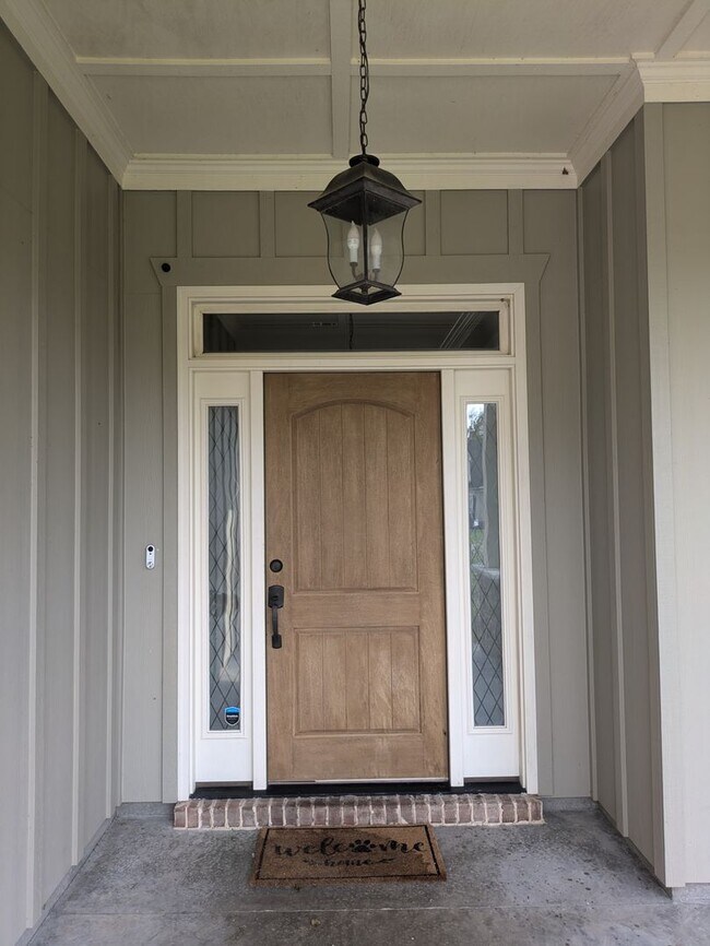 Building Photo - Beautiful home in Carlton Ridge S/D