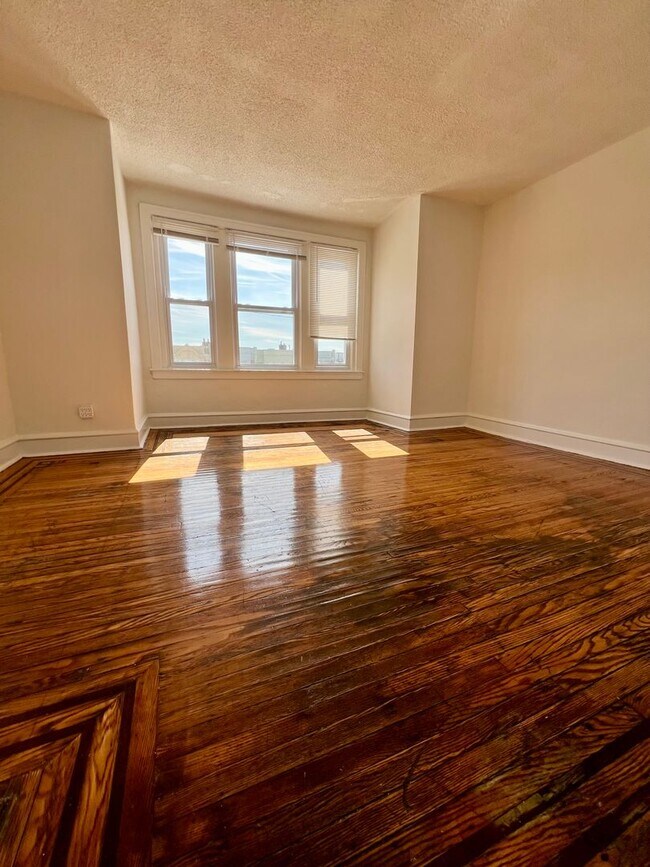 Foto del edificio - Stunning 2-Bedroom Apartment in Wynnefield...