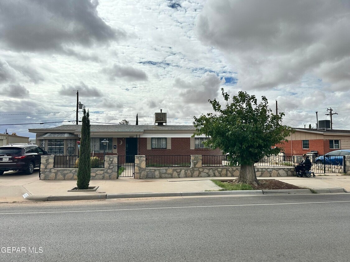 Foto principal - 10312 Rushing Rd