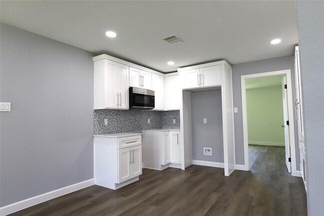 Foto del edificio - 4517 Brinkley St