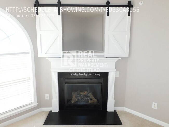 Building Photo - 2BR/2BA Condo just off Wendover near The P...