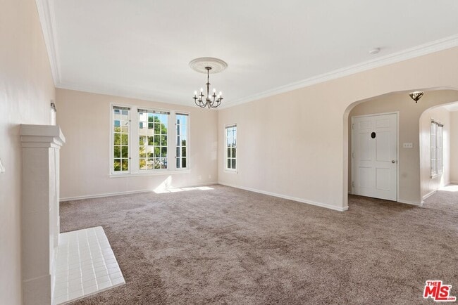 Foto del edificio - 1873 Midvale Ave