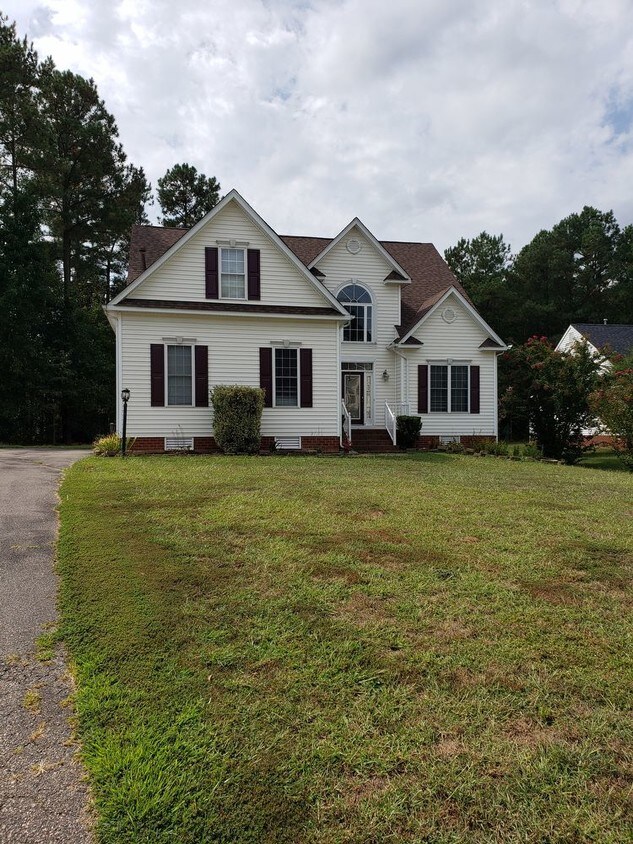Primary Photo - Spacious 4 bedroom Home In Varina